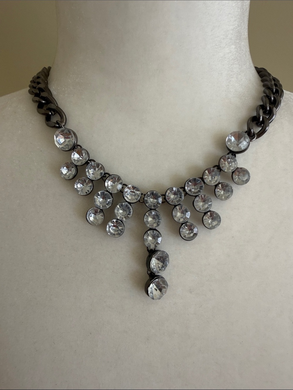 VINTAGE GUNMETAL CURB CHAIN RHINESTONE BIB NECKLACE Crystal Fringe Collar